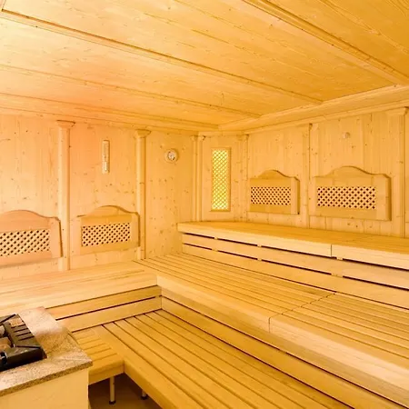 Alpenhotel Tirolerhof 호텔 겔로스