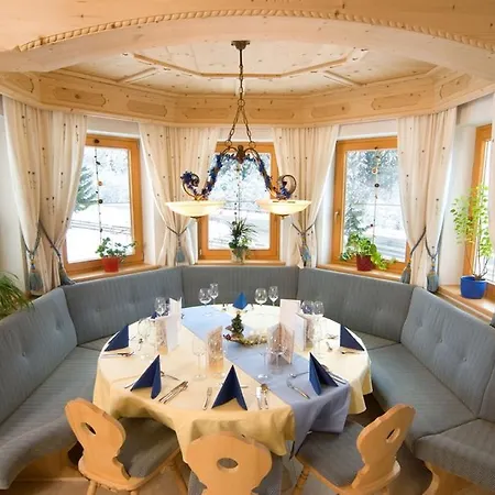 מלון Alpenhotel Tirolerhof
