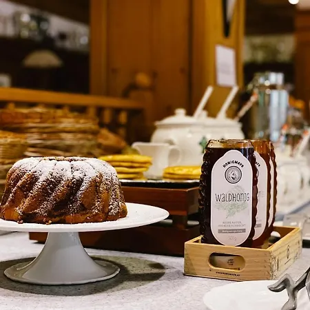 ホテル Alpenhotel Tirolerhof ゲルロス