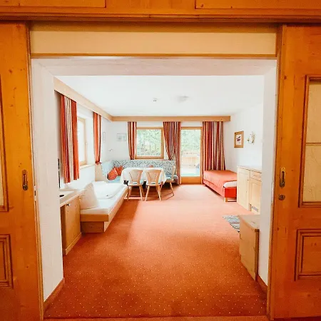 Hotell Alpenhotel Tirolerhof 4*