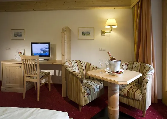 Hotell Alpenhotel Tirolerhof 4*